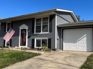6334 N Upland Ter, Peoria, IL