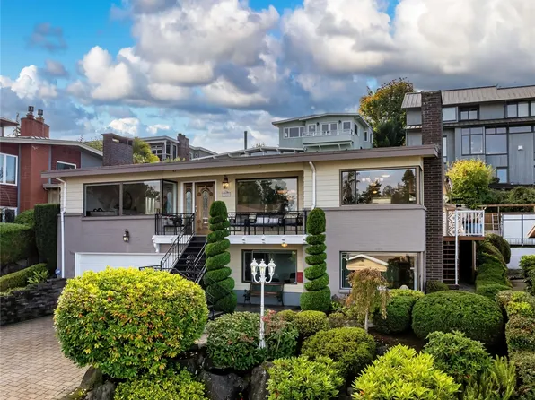 2111 NW 98th Street, Seattle, WA 98117