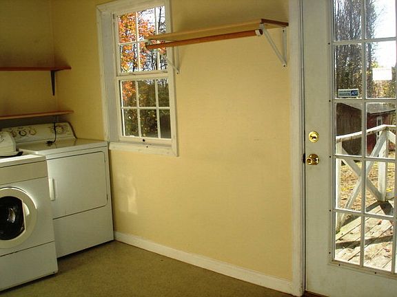 5th image of 141 Penny Ln