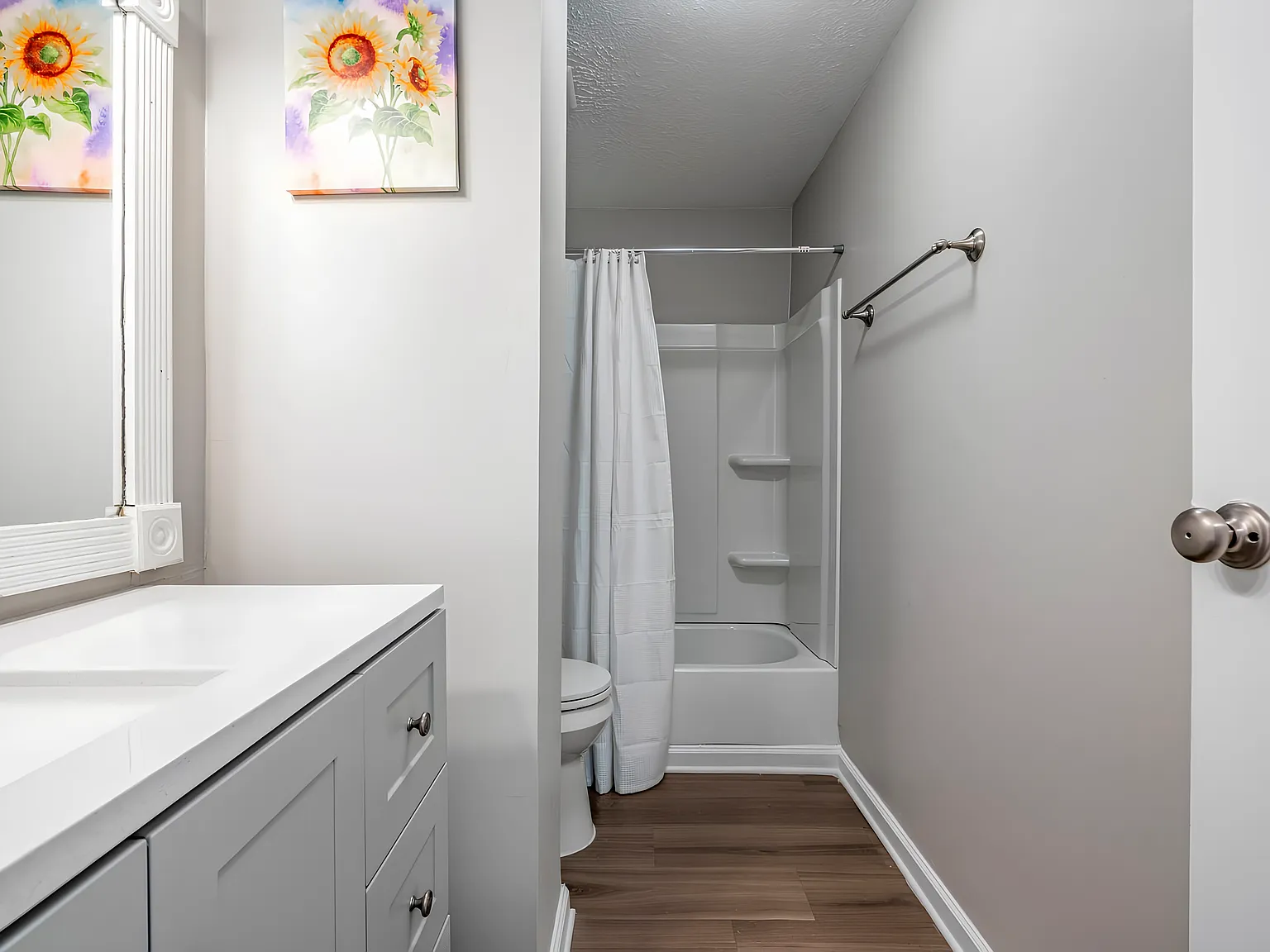 4 bed, 3.0 bath, 1080 sqft, $676 — Photo 4