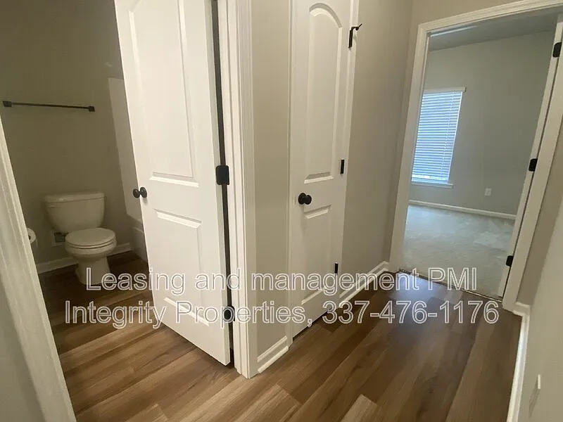 3 bed, 2.0 bath, 1463 sqft, $1,795 — Photo 4