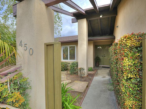 4th image of 450 Puente Dr