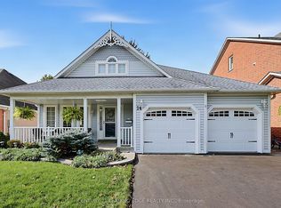 14 Watford St, Whitby, ON L1M 1E6