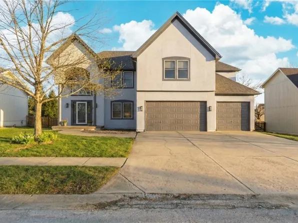 25609 E 31st Ter, Blue Springs, MO 64015