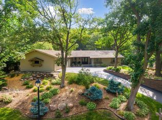 7015 Tupa Dr, Edina, MN 55439