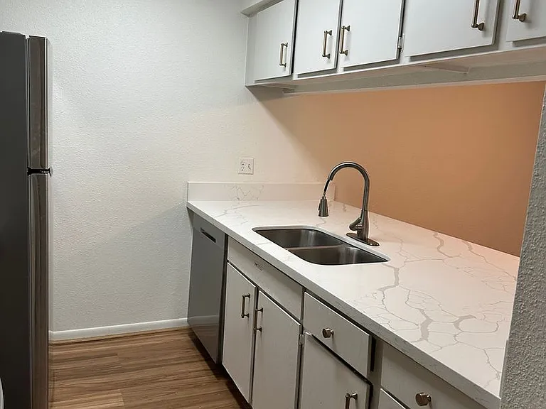 1500 Olympia Way #25 — Photo 11