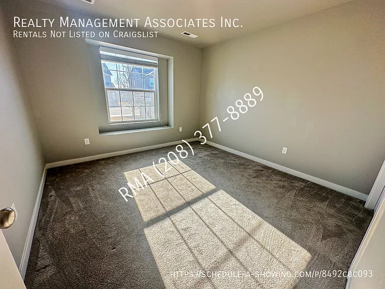 11310 W Flute St — Photo 16