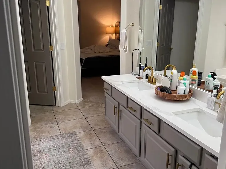 211 New Mexico Dr — Photo 3