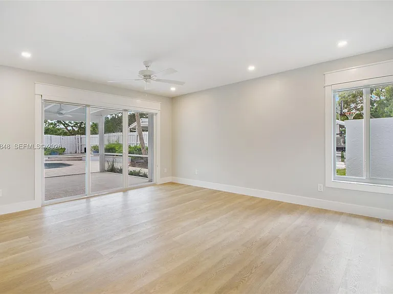 11011 SW 110th Rd — Photo 11