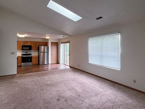 3rd image of 2810 Horizon Dr #3