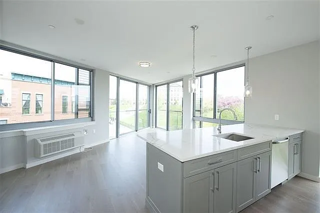 461 Newark Ave #5A — Photo 2