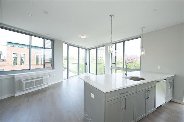 1st image of 461 Newark Ave #2A
