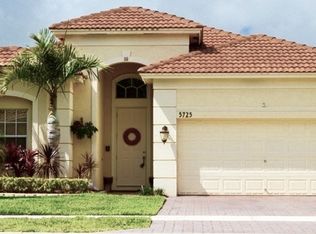 5725 Sterling Lake Dr, Fort Pierce, FL 34951