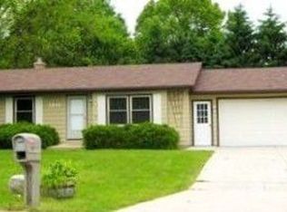 2847 Winesap Dr NE, Grand Rapids, MI 49525