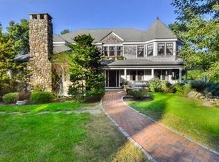 984 Hale St, Beverly, MA 01915