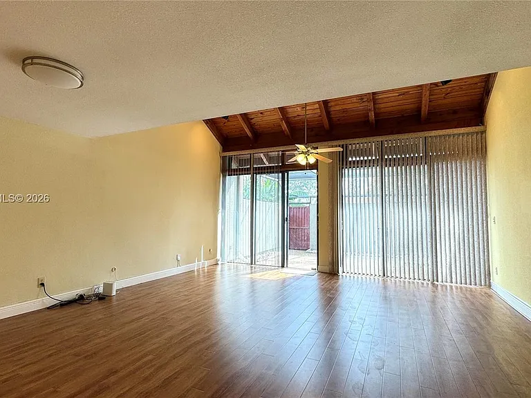 1151 Windward Dr #1151 — Photo 4