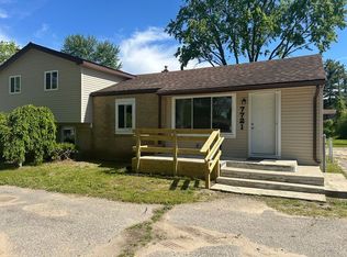 7721 Visger Ave, Waterford, MI 48329