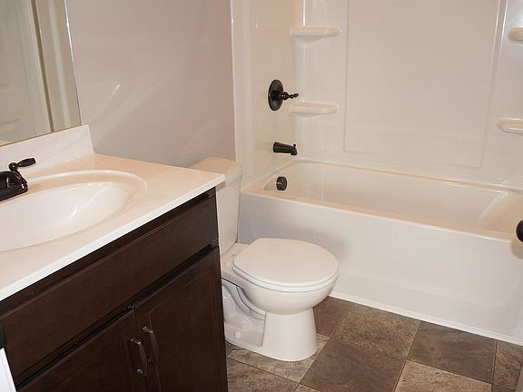 5th image of 128 Turn Row Dr
