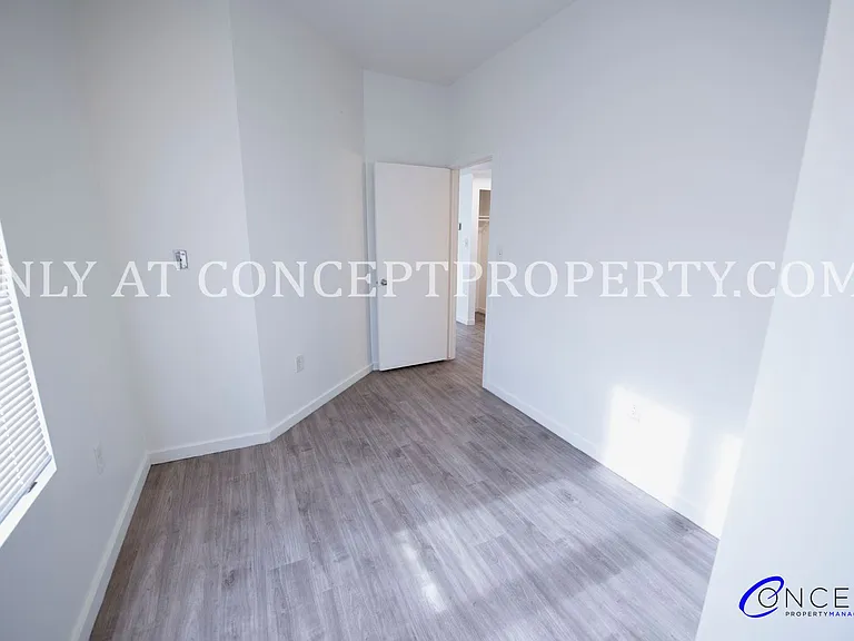 223 E 3rd Ave — Photo 81