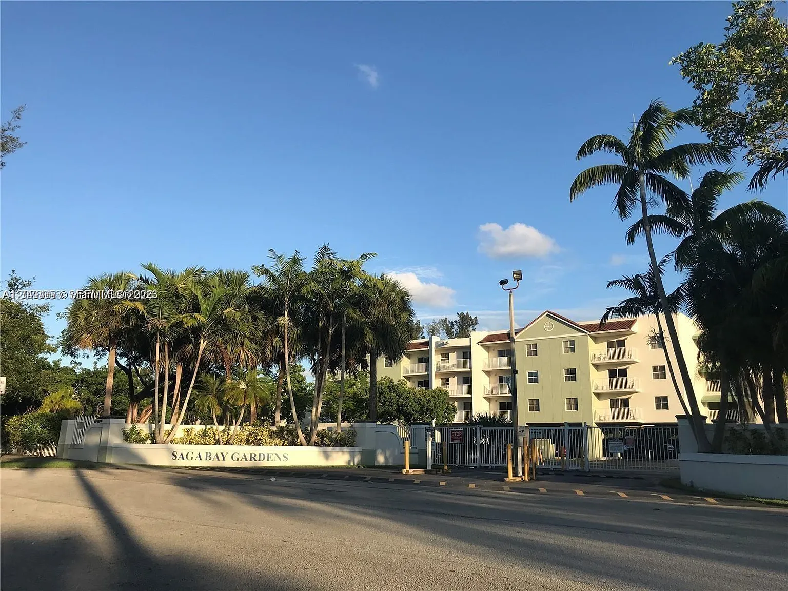 Saga Bay Gardens Condo — Photo 2