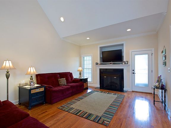 5th image of 7539 Woodland Bay Dr