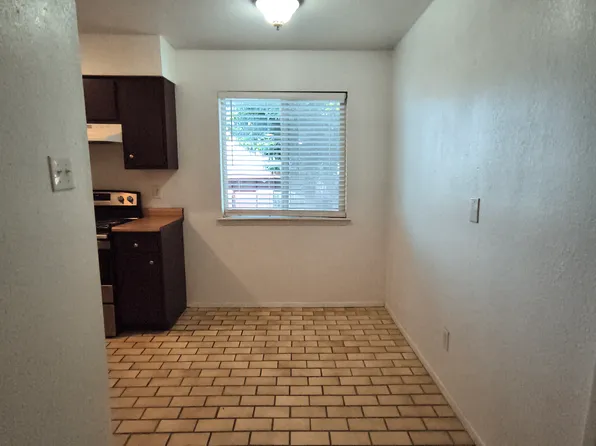 1630 Wyoming Ave #2, Las Cruces, NM 88001