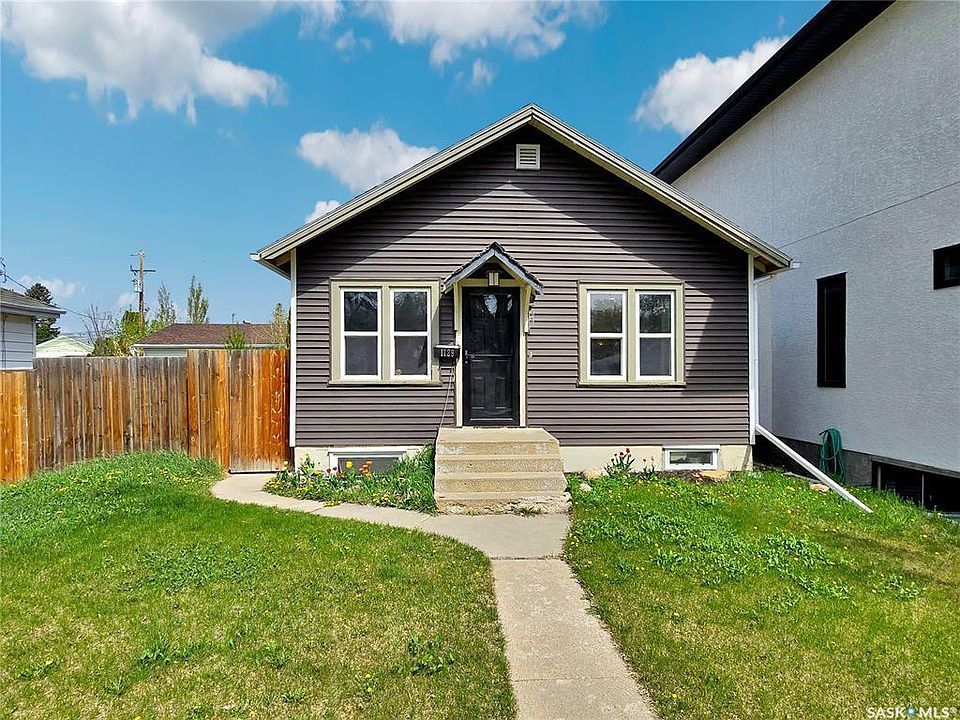 1st image of 1129 5th St E