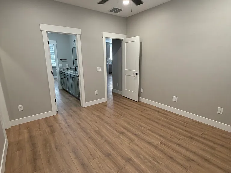 2nd guest bedroom with walk in closet