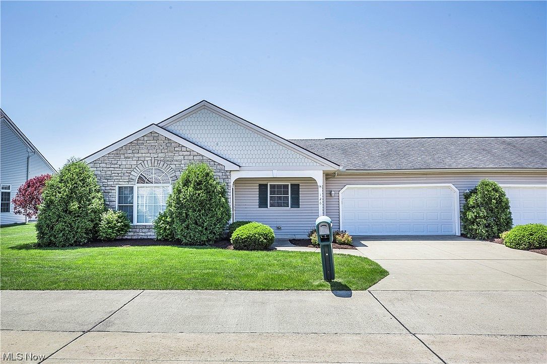 126 Carriage Ct, Elyria, OH 44035 Zillow