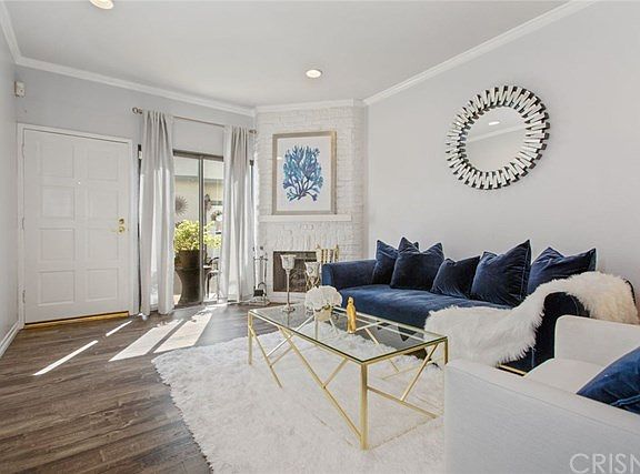 3rd image of 22865 Del Valle St Unit 13