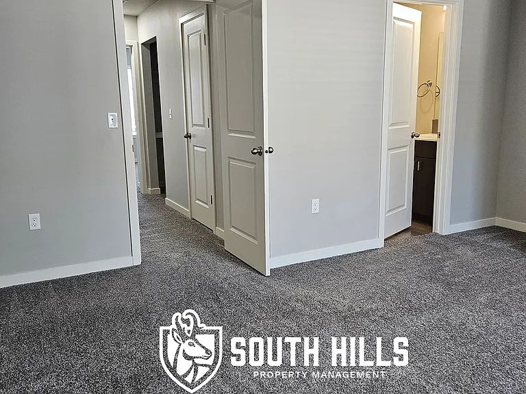 Summit Springs Townhomes — Photo 47