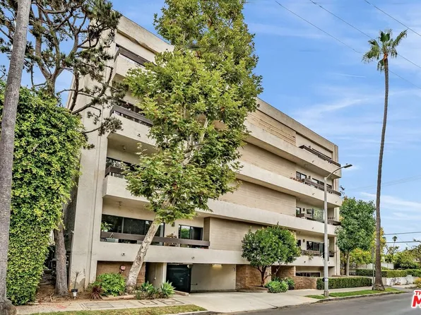 814 Amherst Ave APT 203, Los Angeles, CA 90049