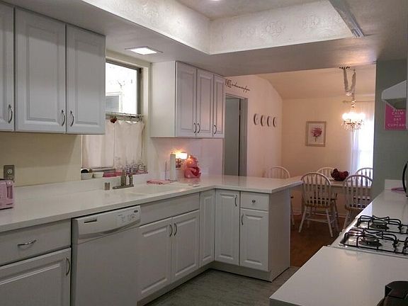 5th image of 802 W Avenue J10