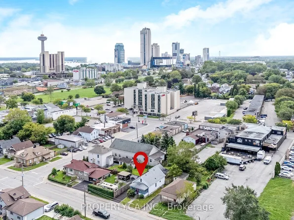 5754 Spring St, Niagara Falls, ON L2G 1R1