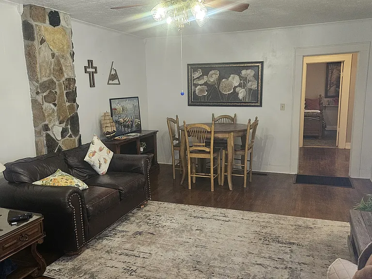 624 N Cherry St #624 — Photo 6