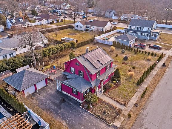 4th image of 13 Maywood Dr