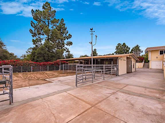 4th image of 669 Calle Sequoia