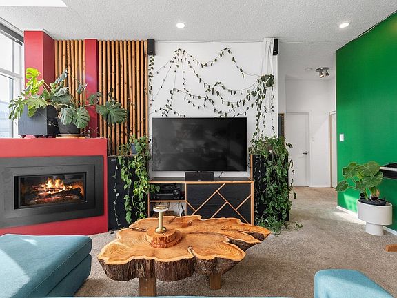 2nd image of 6055 Nelson Ave #2401