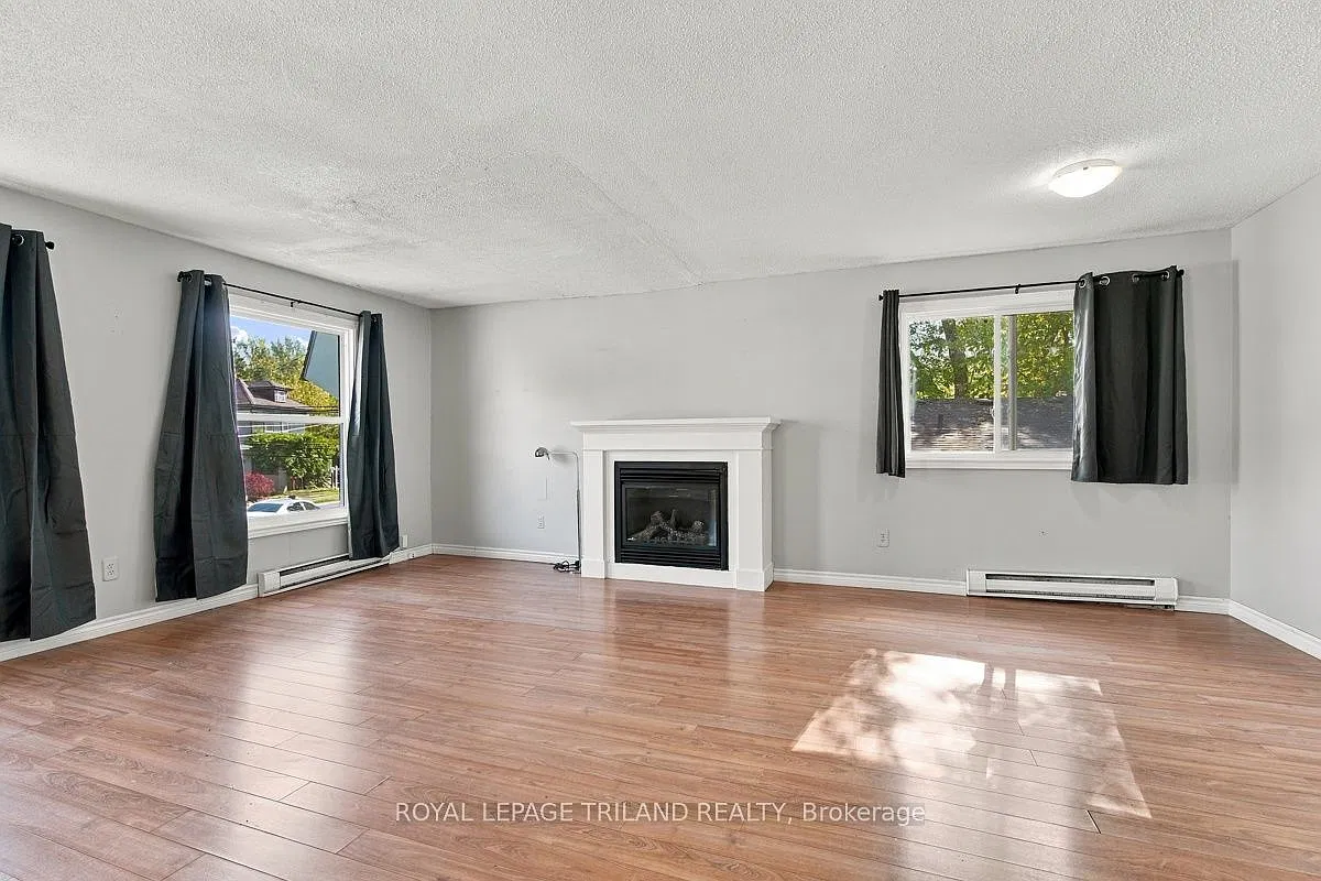 2 bed, $1,895 — Photo 4
