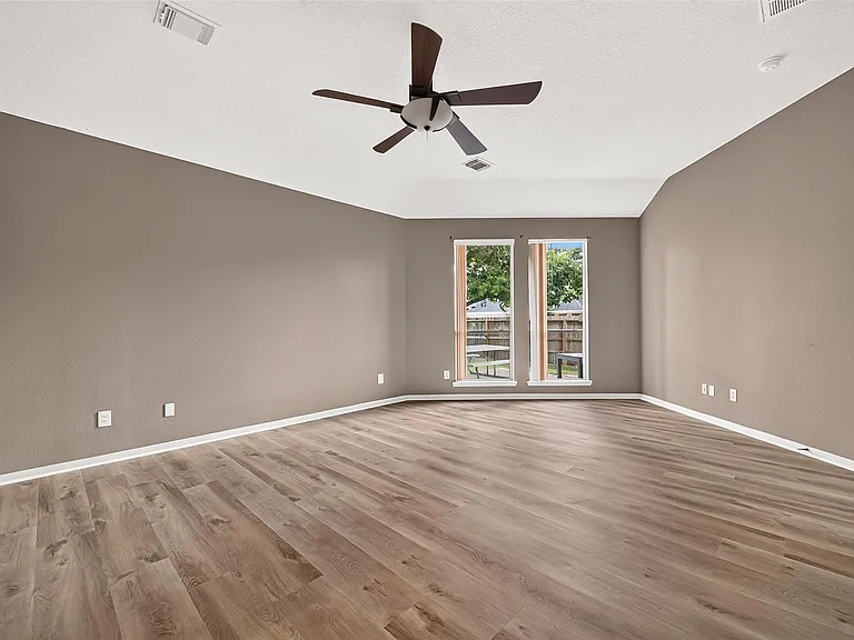 14402 Barker Pelican Ct — Photo 27