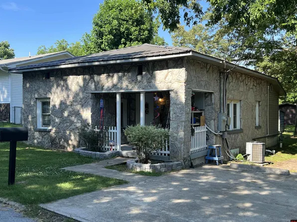 409 N Robinson St, Harrison, AR 72601