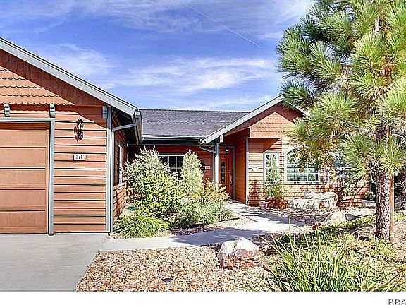 2nd image of 374 Starlight Cir