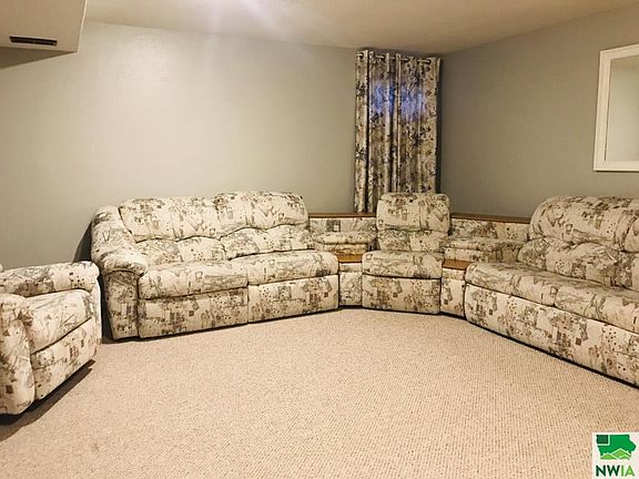 5th image of 2912 S Cedar St APT 5
