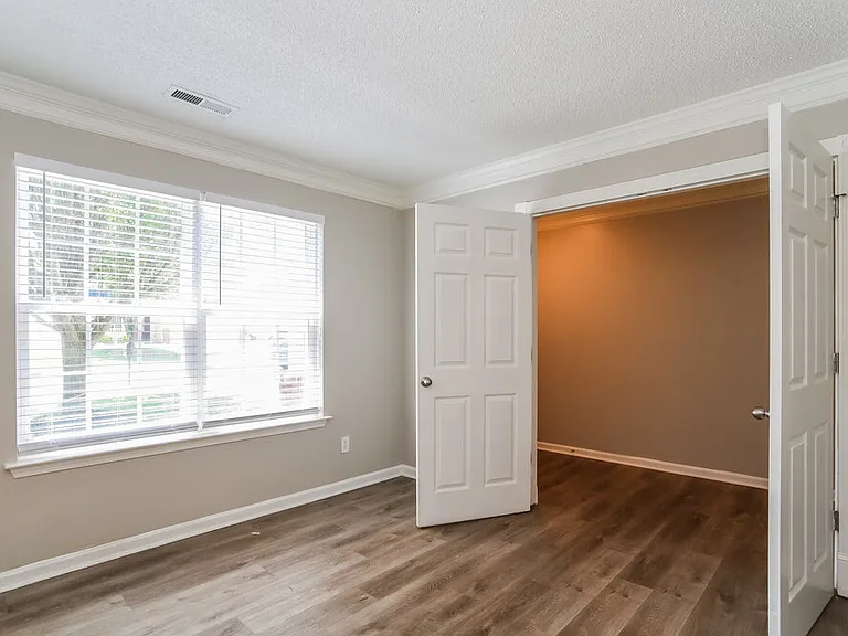 4116 Everest Dr — Photo 9