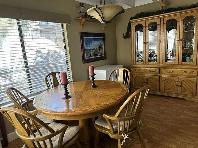 3 bed, 3.5 bath, 1908 sqft, $3,950 — Photo 4