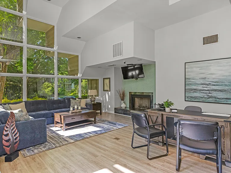 Oasis at Regal Oaks — Photo 24
