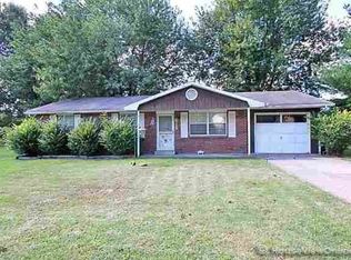 615 Odus Dr, Jackson, MO 63755