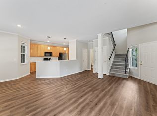 9225 Boehm Dr, Lenexa, KS 66219