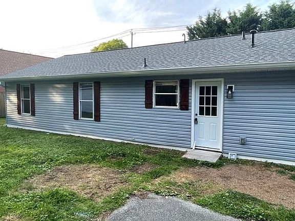 2nd image of 1400 Boyd St