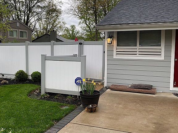 4th image of 10419 Nellie White Ln